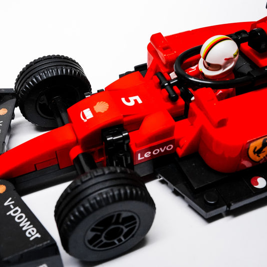 LUBON closeup view racing car building model